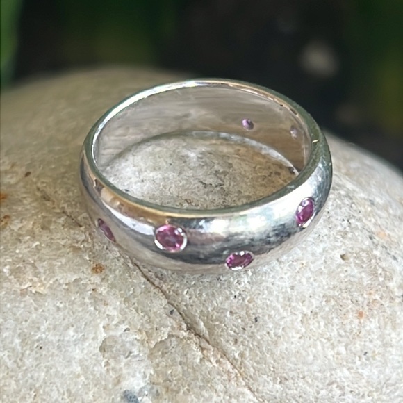 18 karat gold and pink rhodolite band - Picture 7 of 12